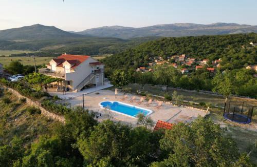Muc Villa | Villa Brig