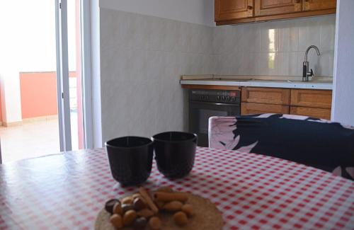 Nevidane House | Blazo jedan