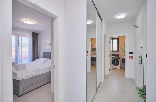 Razanj Apartment | Apartment Maestral