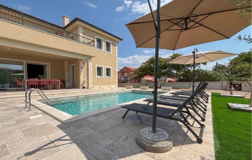 Rasopasno House | Beautiful Home In Rasopasno