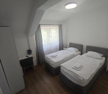 Licko Lesce House | Guesthouse Gacka idila