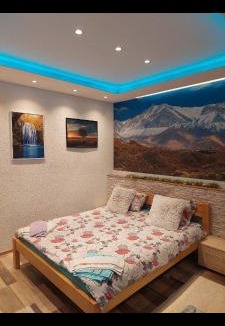 Pale Apartment | ManasR