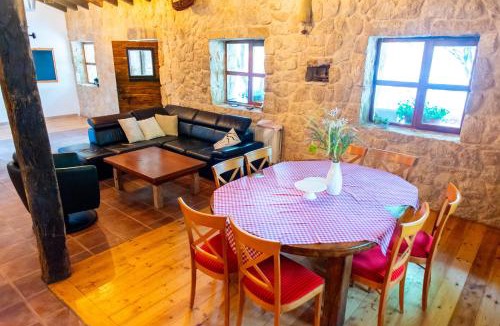 Trn Villa | Etno vila Međugorje