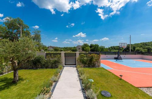 Porec Villa | Family Villa Velunida