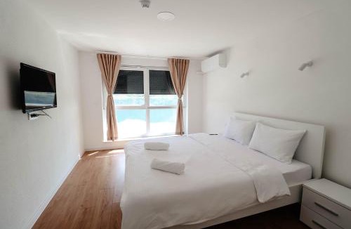 Herzegovina-Neretva Canton Hotel | Perla jezera B&B