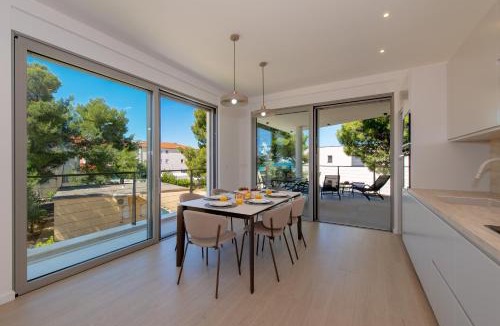 Srima Apartment | Apartment STINA in a Villa by the Sea