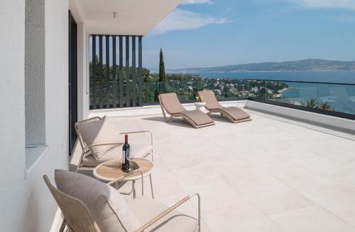 Starigrad Villa | Villa Malu with Heated Pool & Jacuzzi