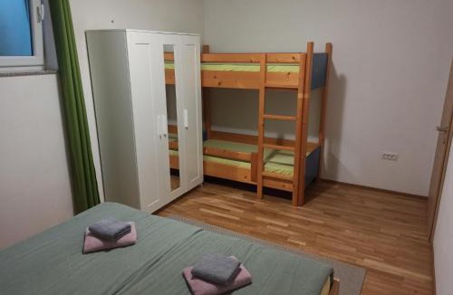 Begunje na Gorenjskem Apartment | 6 b Zgoša
