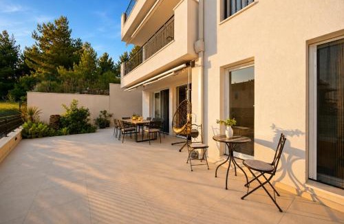 Moca Apartment | Lapis - Luxury Apartment - Shared Pool - Villa Smaragd