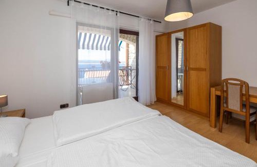 Dramalj Apartment | Villa Lesic