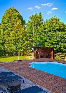 Ogulin Villa | Casa Kapusta, Hidden gem in nature, Swimming poll, Jacuzzi, Fire Pit