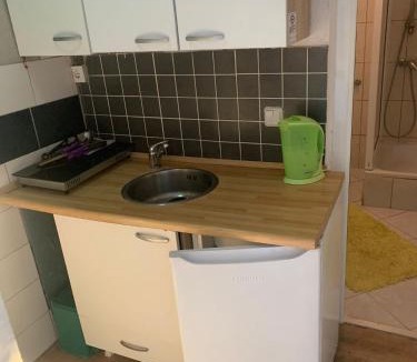 Vrsi Apartment | Apartment in Vrsi with Balcony, Air conditioning, Wi-Fi (4824-2)
