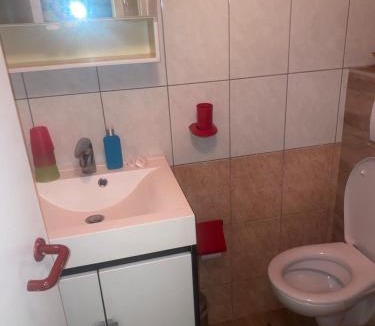 Vrsi Apartment | Apartment in Vrsi with Balcony, Air conditioning, Wi-Fi (4824-6)