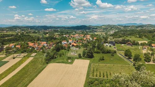Donja Stubica Apartment | Holiday House Lidija & Ivana - Counter-Current Pool & Wellness in Zagorje Hills