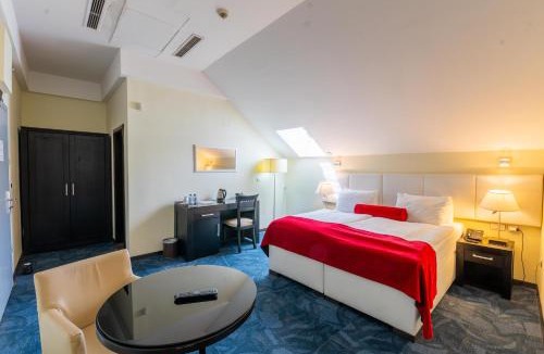 Old Town Hotel | Hotel Central Sarajevo - Gym, Pool & Spa