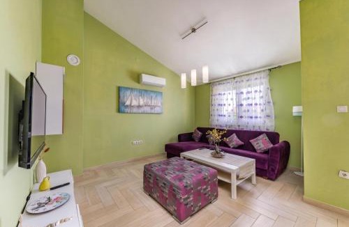 Kostrena Apartment | Pool and Garden Apartments Hortenzija