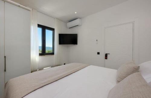 Popovici Villa | Villa Aurea