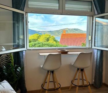 Cove Tri Zala (Zrnovo) Apartment | Apartment Fortuna