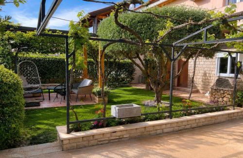Rosini Apartment | Apartment Villa Rossa