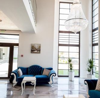 Lugoj Hotel | J'adore Boutique Hotel
