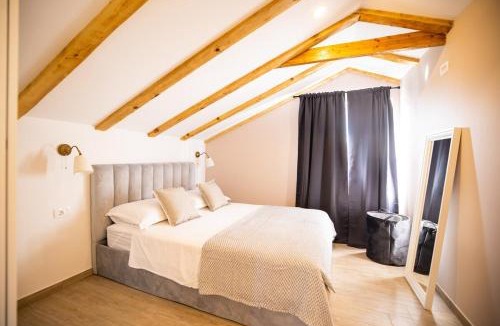 Poljica Apartment | Villa Coleum - with pool and hot tub