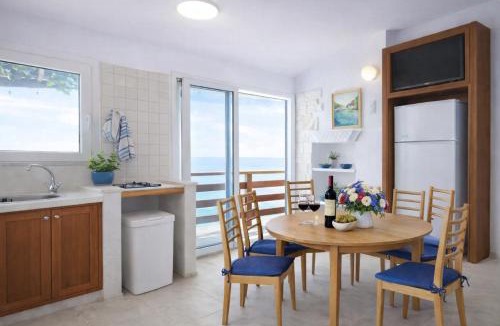 Marusici Apartment | Panorama sea view for 6, free parking at the house