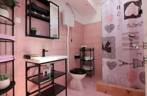 Vrvari Apartment | Apartment LUNA by Interhome