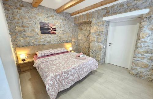 Tribalj House | Holiday Home Steinhaus mit privatem Außenpool by Interhome
