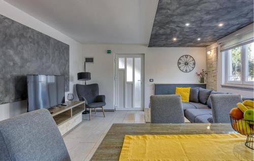 Kurili Apartment | 1 Bedroom Pet Friendly Apartment In Kanfanar
