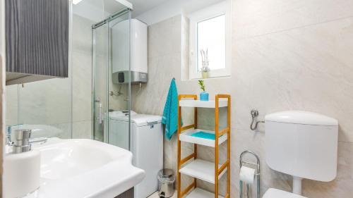 Bakarac Villa | Beautiful Casa Forest Mare in Crikvenica