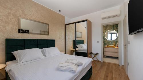 Trget Villa | Vila Laguna Blu by Villas Guide