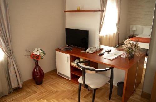 Zemun Hotel | Villa Forest
