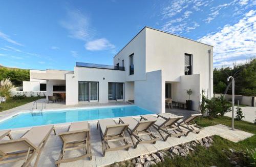 Rovanjska Villa | Villa Wave of love mit Meerblick, beheiztem Pool und direktem Strandzugang - familienfreundlich, 4 SZ, Rovanjska