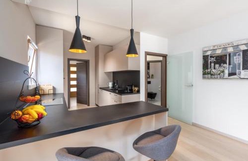 Zbandaj Villa | Villa Mala