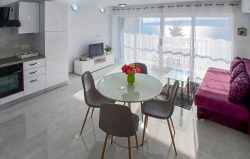 Vratarusa Apartment | Lovely Apartment In Senj With House Sea View