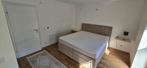 Mali Radic Villa | Villa LUNA