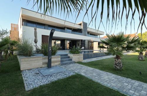 Vir Villa | Suva Punta Luxe