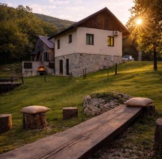 Otocac Ski Chalet | house s&d