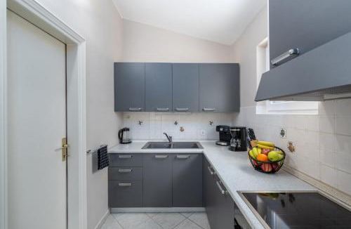Veleniki House | Villa Luck