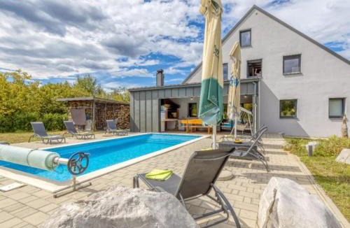 Josipdol House | Four Bedroom Holiday House Mali Raj with Pool
