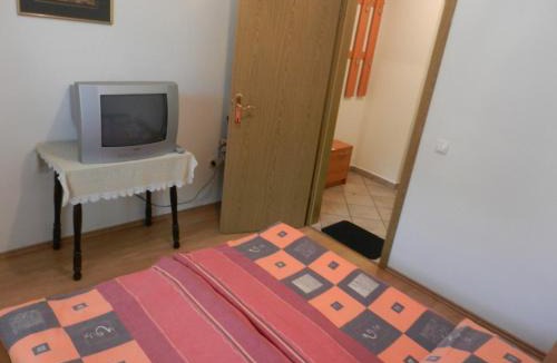 Predjama House | Gostilna Stara Pošta