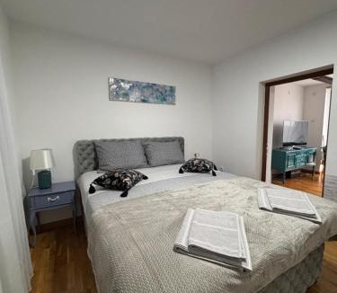 Petrovaradin Villa | Vila Santorini-Novi Sad
