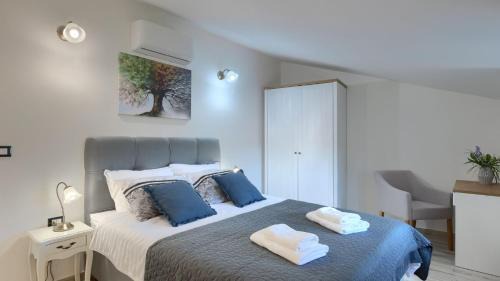 Motovun Villa | Rustic villa Pietro with panoramic view in Motovun