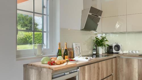 Tinjan Villa | Beautiful Villa Village with tennis court in Tinj