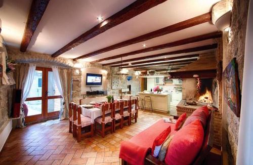 Komiza Villa | Villa Alma Komiza Island Vis