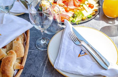 Cove Tri Zala (Zrnovo) Bed & Breakfast | Bed & Breakfast Villa Vrgorac