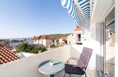 Veliki Drvenik House | Villa Dororeja