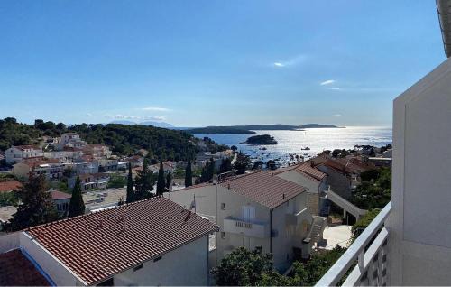 Krizna luka Apartment | Lovely Apartment In Hvar