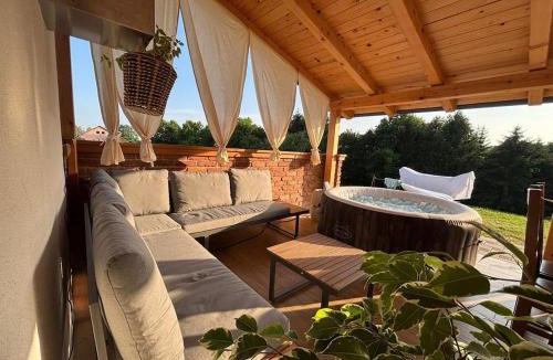 Breznik Plesivicki House | Wooden fairy tale vacation house