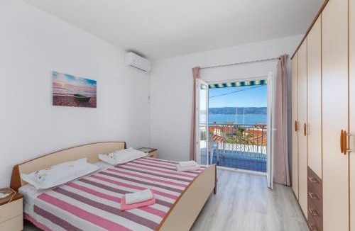 Jesenice Apartment | Apartments with parking space Sumpetar, Omis - 950